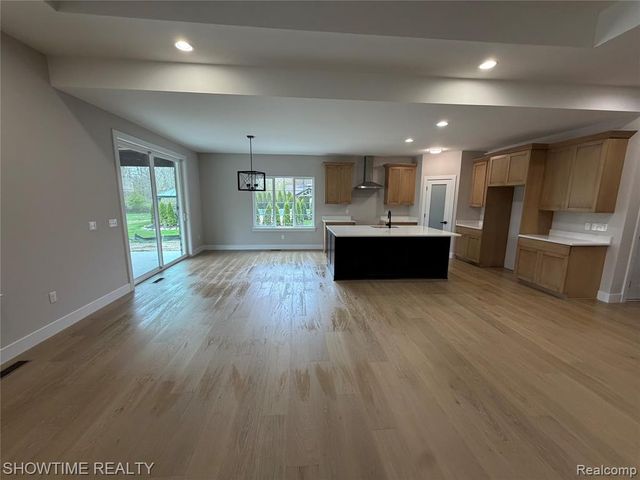 68125 Lake Angela Drive, Richmond, MI 48062