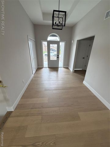 68125 Lake Angela Drive, Richmond, MI 48062