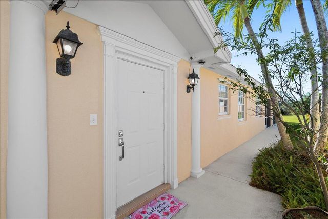 3277 SE Glacier Terrace, Hobe Sound, FL 33455