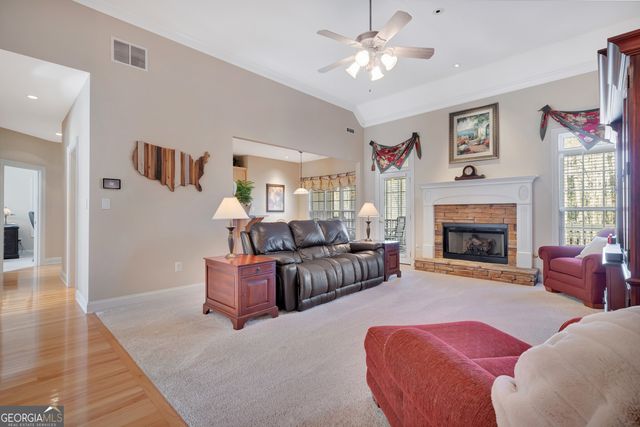 50 Lyndhurst Way, Sharpsburg, GA 30277