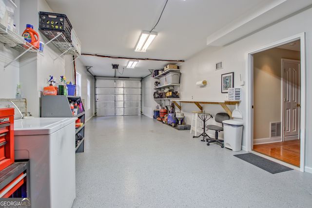 50 Lyndhurst Way, Sharpsburg, GA 30277