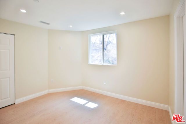 5517 Lavinia Avenue, Lynwood, CA 90262