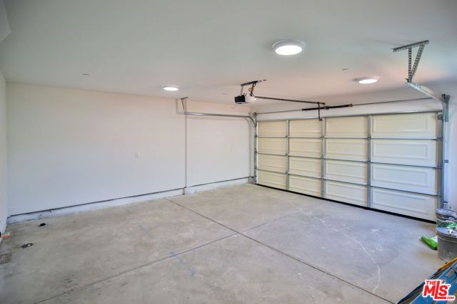 5517 Lavinia Avenue, Lynwood, CA 90262