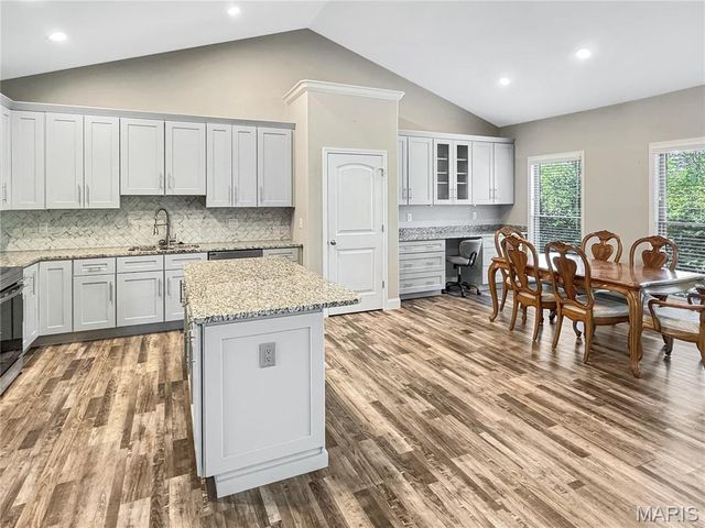 821 Destiny Drive, Villa Ridge, MO 63089