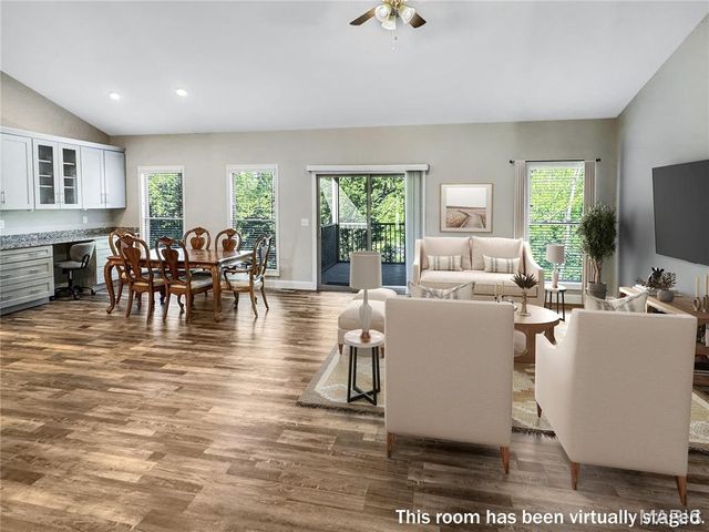821 Destiny Drive, Villa Ridge, MO 63089