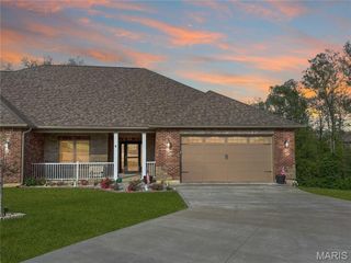 821 Destiny Drive, Villa Ridge, MO 63089