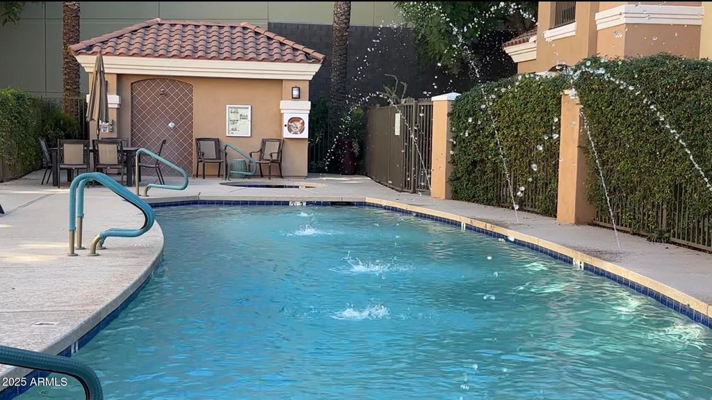 Image 14 of property listing at 121 N CALIFORNIA Street 29, Chandler, AZ 85225