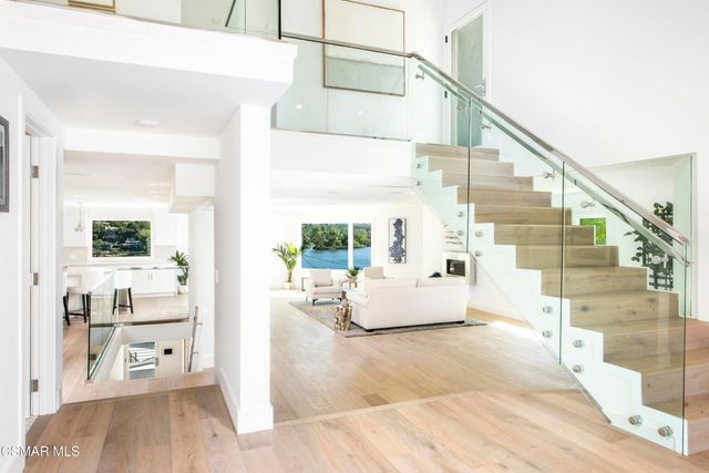 290 Lake Sherwood Drive, Lake Sherwood, CA 91361