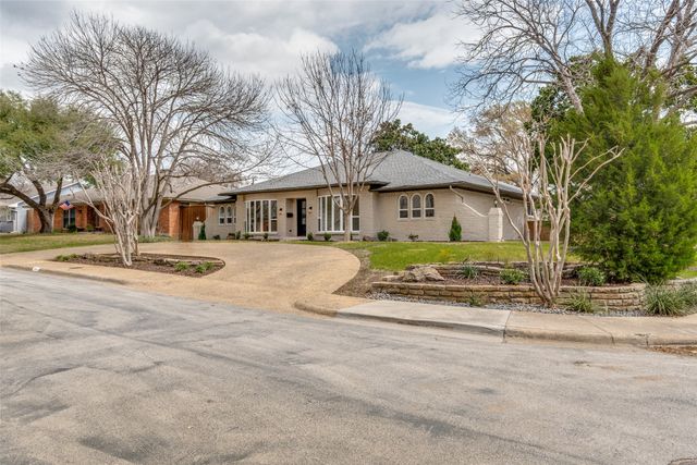 9406 Arborhill Drive, Dallas, TX 75243