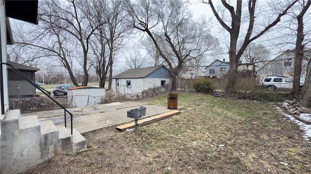 1969 N 30th Street, Kansas City, KS 66104