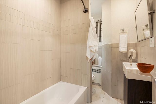 2227 N Locust Street, Denver, CO 80207