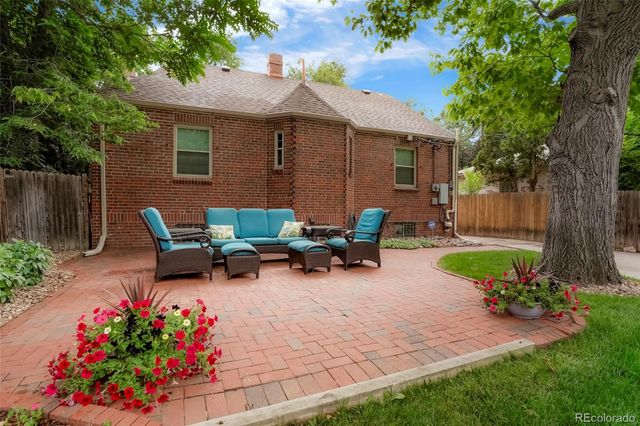 2227 N Locust Street, Denver, CO 80207