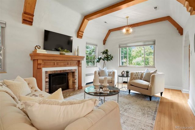 2227 N Locust Street, Denver, CO 80207