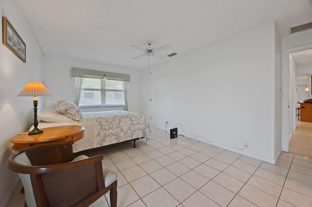 275 High Point Court D, Boynton Beach, FL 33435