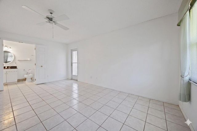 275 High Point Court D, Boynton Beach, FL 33435