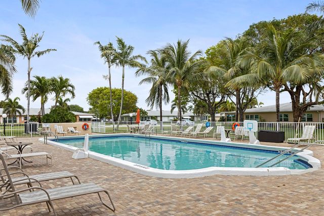 275 High Point Court D, Boynton Beach, FL 33435