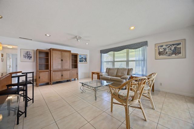 275 High Point Court D, Boynton Beach, FL 33435