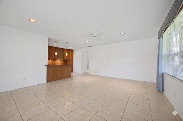 275 High Point Court D, Boynton Beach, FL 33435