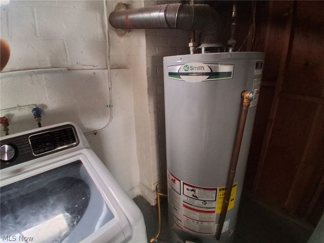 5910 Velma Avenue, Parma, OH 44129