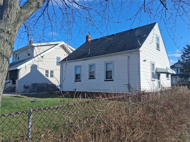 5910 Velma Avenue, Parma, OH 44129