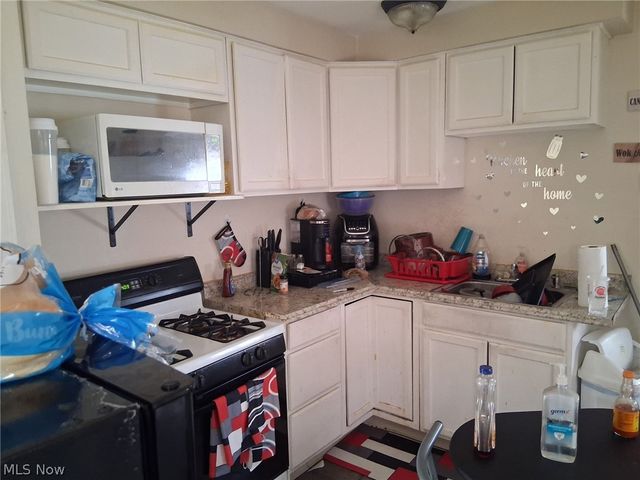 5910 Velma Avenue, Parma, OH 44129