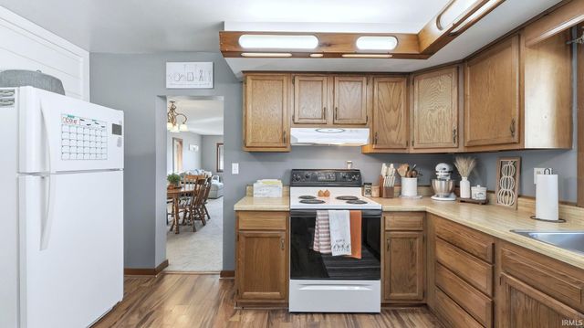 372 N Line Street, Columbia City, IN 46725