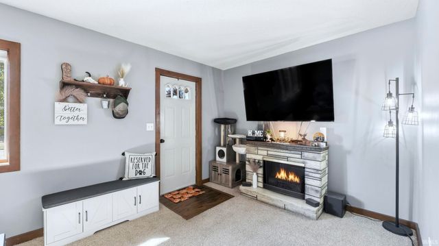 372 N Line Street, Columbia City, IN 46725