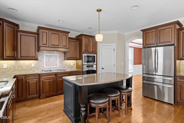 504 Simbury Glen Court, Cary, NC 27519
