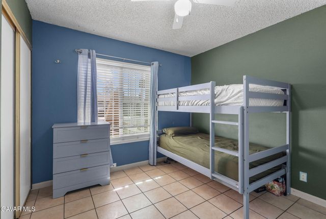 707 E Avenue J4, Lancaster, CA 93535