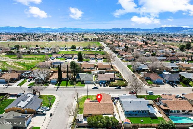 707 E Avenue J4, Lancaster, CA 93535