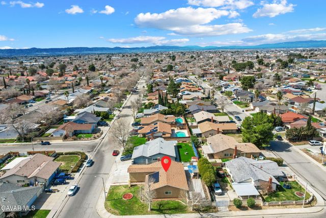 707 E Avenue J4, Lancaster, CA 93535