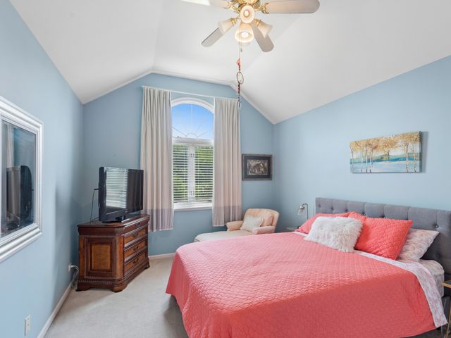 39988 N Trevino Lane, Antioch, IL 60002