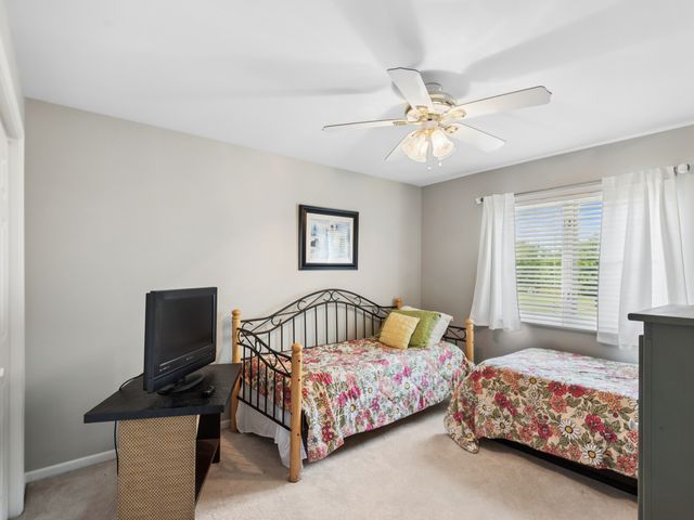 39988 N Trevino Lane, Antioch, IL 60002