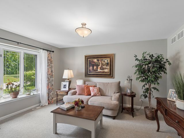 39988 N Trevino Lane, Antioch, IL 60002