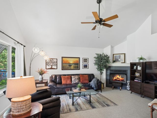 39988 N Trevino Lane, Antioch, IL 60002