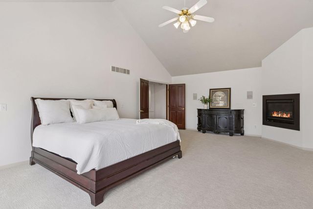 9440 Abigail Court, Inver Grove Heights, MN 55077