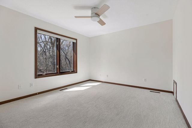 9440 Abigail Court, Inver Grove Heights, MN 55077