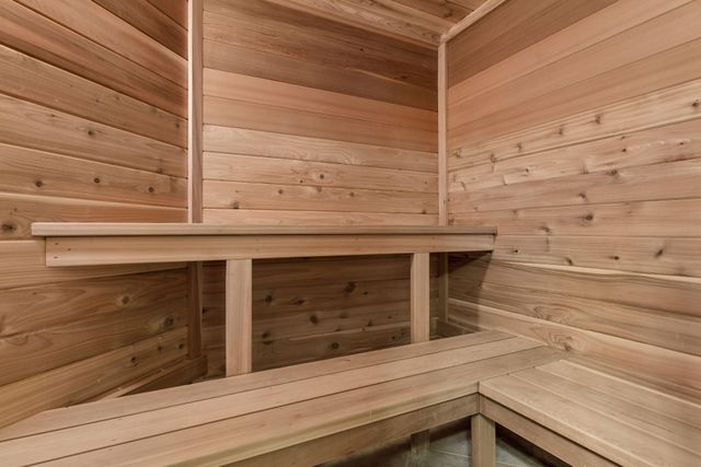 9440 Abigail Court, Inver Grove Heights, MN 55077