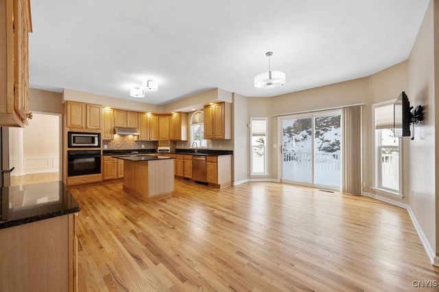 5103 Hardstone Road, Dewitt, NY 13078