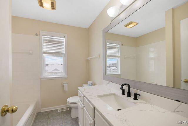 5103 Hardstone Road, Dewitt, NY 13078