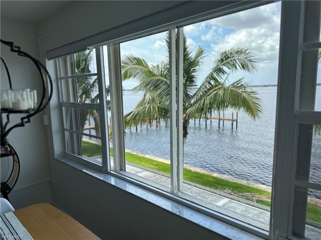 1900 Clifford ST 201, Fort Myers, FL 33901