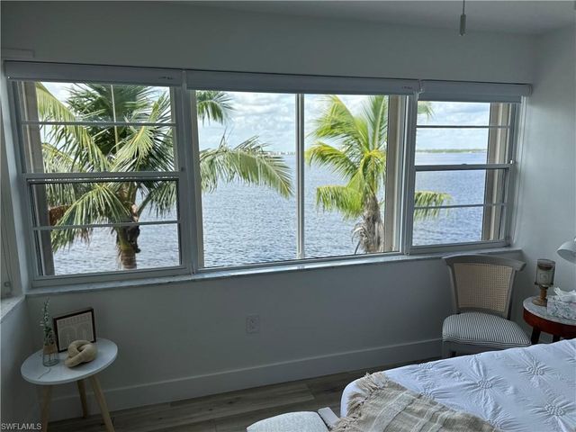 1900 Clifford ST 201, Fort Myers, FL 33901