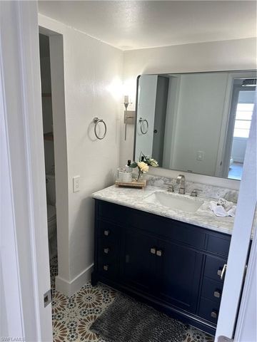 1900 Clifford ST 201, Fort Myers, FL 33901