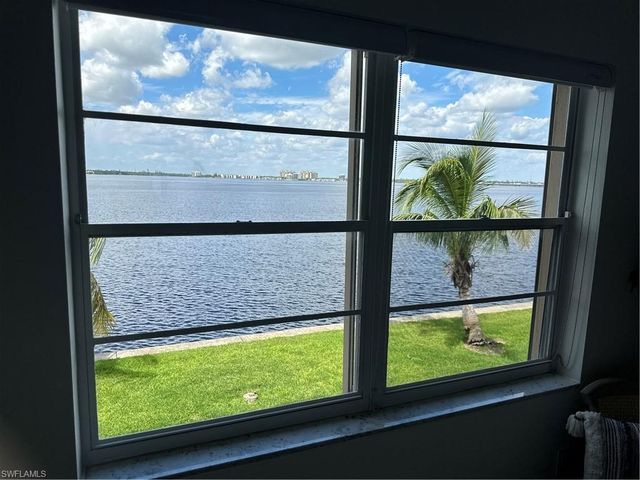 1900 Clifford ST 201, Fort Myers, FL 33901