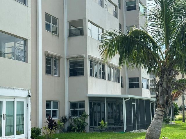 1900 Clifford ST 201, Fort Myers, FL 33901