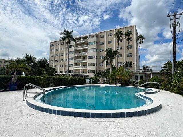 1900 Clifford ST 201, Fort Myers, FL 33901