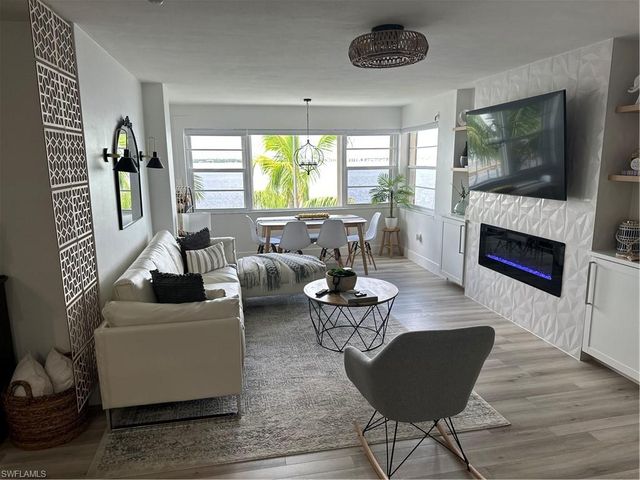 1900 Clifford ST 201, Fort Myers, FL 33901