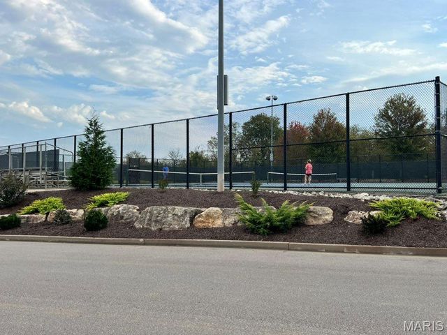 2317 Hank's Close 186 STB, Washington, MO 63090