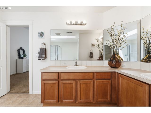 5231 Se LONE OAK St, Hillsboro, OR 97123
