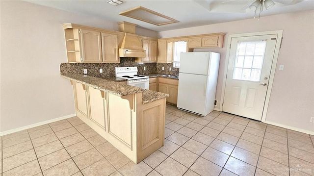 621 Pebble Creek 2, Edinburg, TX 78541